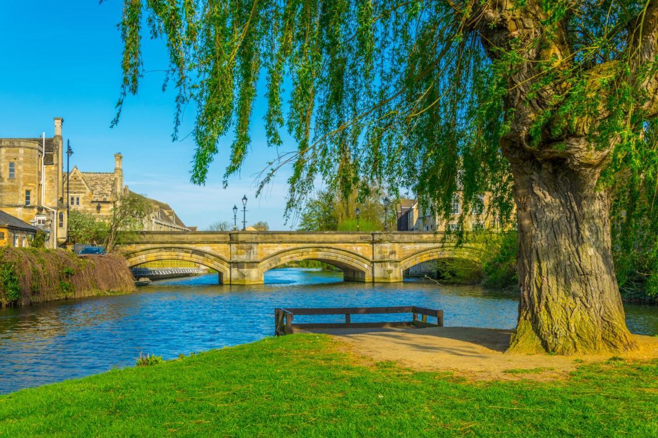 Meadow House Villa Stamford Dış mekan fotoğraf